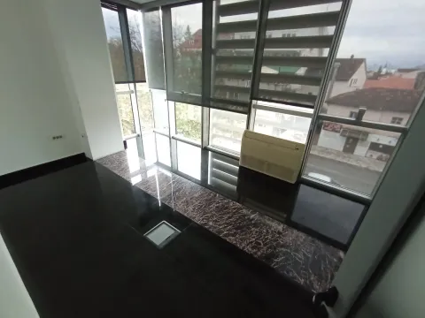 Rent, office space, 185m², Centar, Podgorica - image 5