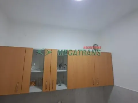 Izdavanje, dvosoban stan, 48m², Bulevar Oslobodjenja, Novi Sad Sve Podlokacije - image 4