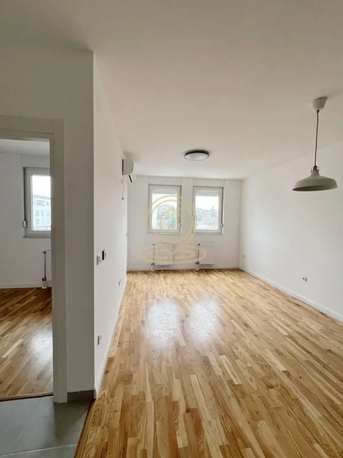 Izdavanje, dvosoban stan, 42m², Petrovaradin, Novi Sad