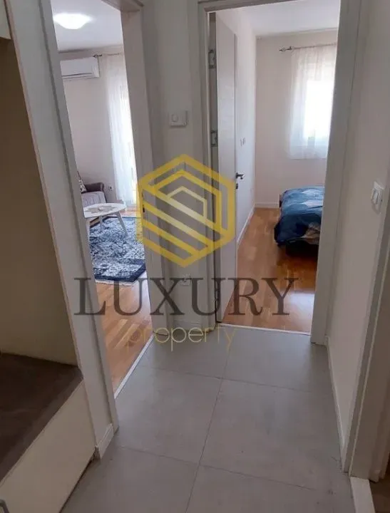 Izdavanje, jednosoban stan, 40m², Zabjelo, Podgorica