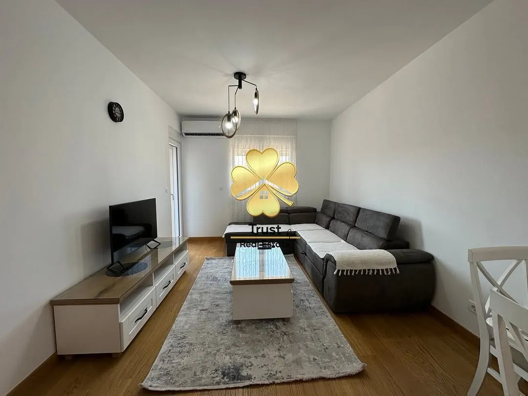 Izdavanje, jednosoban stan, 50m², New City, Podgorica