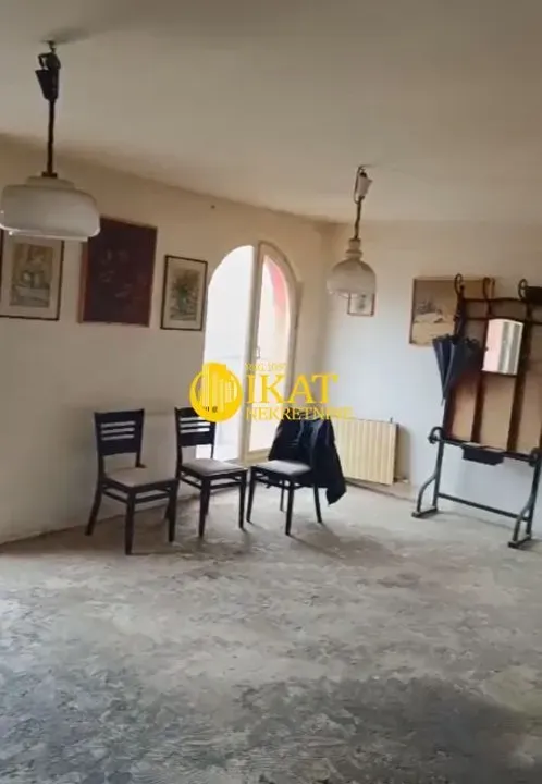 Prodaja, četvorosoban stan, 93m², Bogoslovija, Palilula Sve Podlokacije