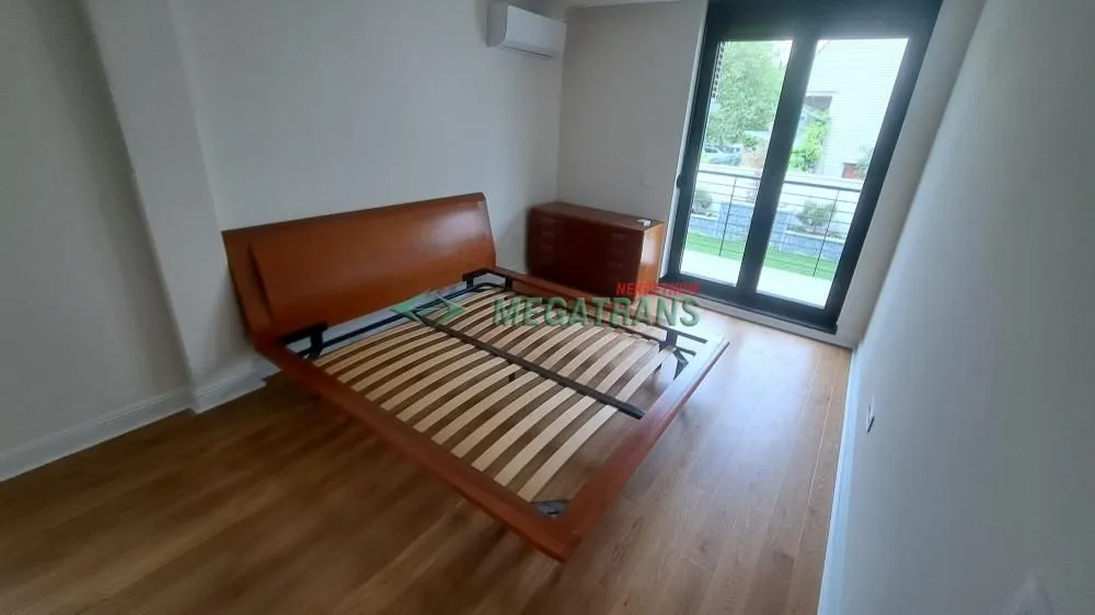 Izdavanje, četvorosoban stan, 90m², Bulevar Evrope, Novi Sad Sve Podlokacije