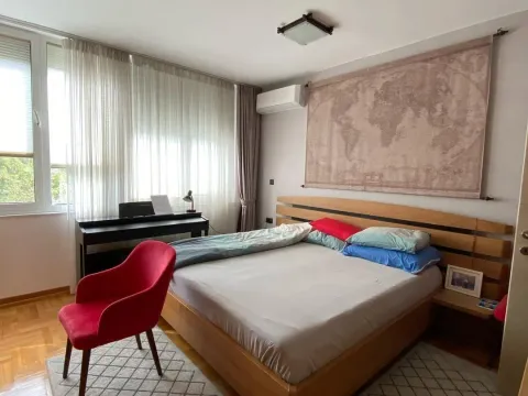 Izdavanje, trosoban stan, 120m², Centar, Podgorica - image 6