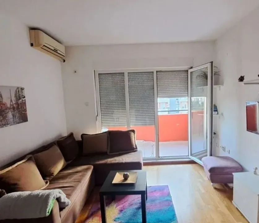 Rent, studio apartment, 30m², Tuški Put, Podgorica
