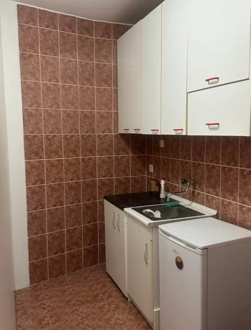 Izdavanje, garsonjera, 36m², Centar, Podgorica