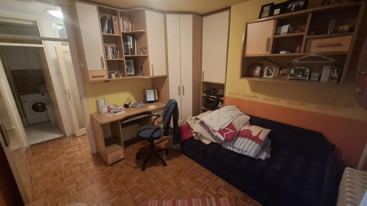 Prodaja, trosoban stan, 83m², Novo naselje, Novi Sad