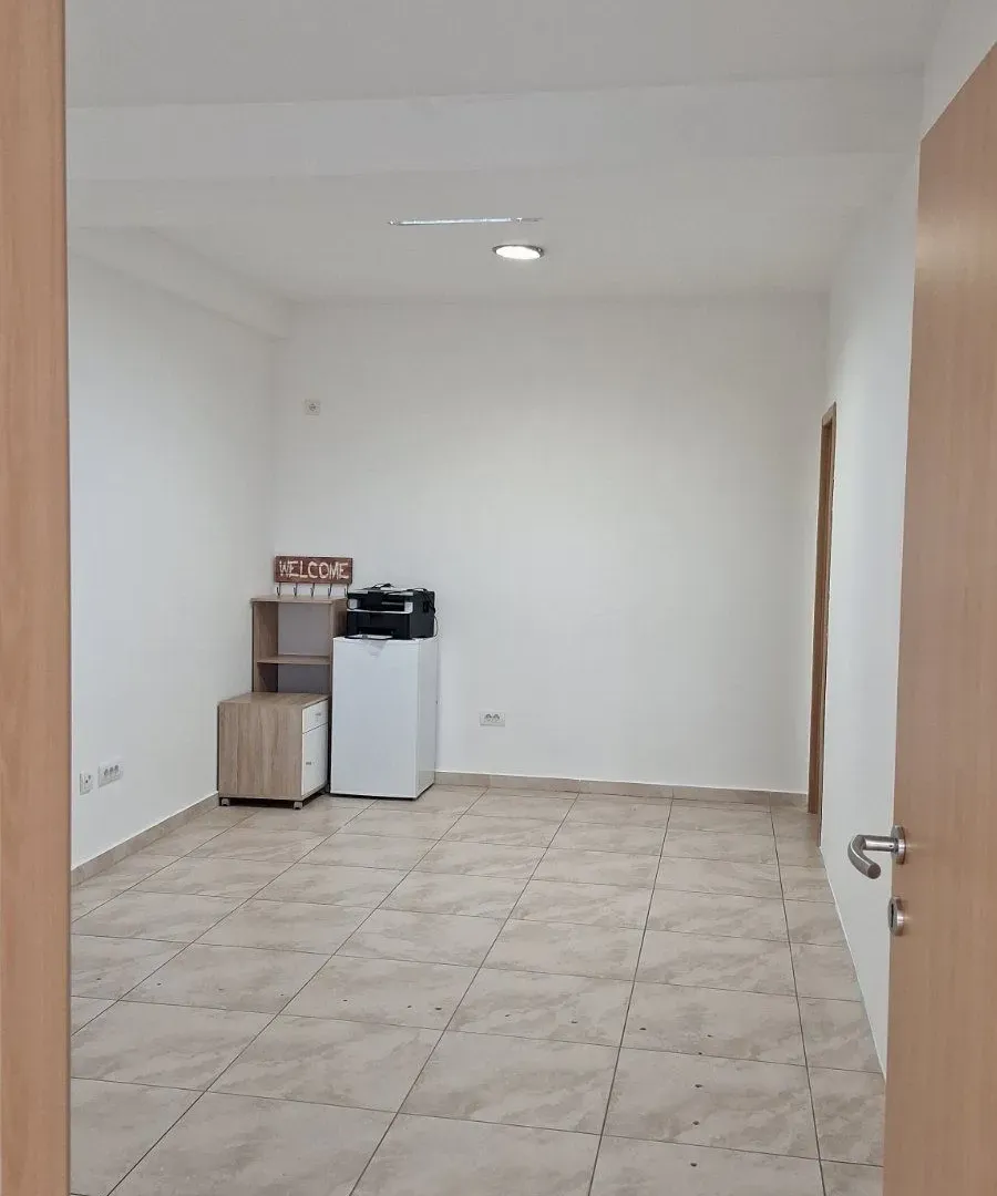 Rent, office space, 46m², City Kvart, Podgorica