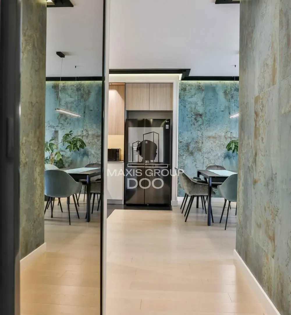 Izdavanje, četvorosoban stan, 118m², Savski Venac, Beograd