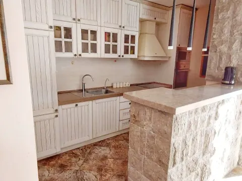 Prodaja, kuća, 495m², Bečići, Budva - image 11