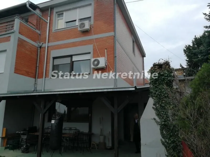 Prodaja, kuća, 459m², Petrovaradin, Novi Sad