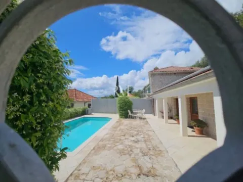 Izdavanje, kuća, 70m², Kavač, Kotor - image 3