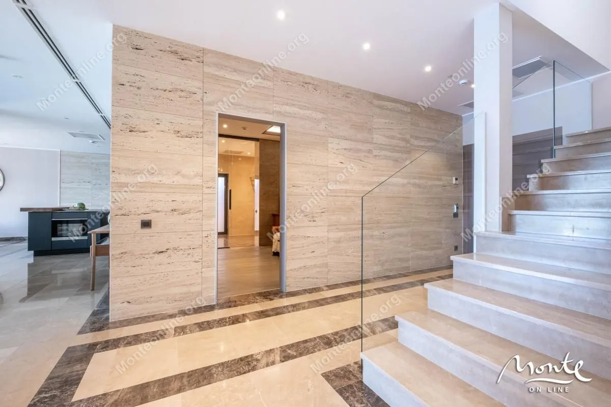 Prodaja, trosoban stan, 230m², Bogišići, Tivat