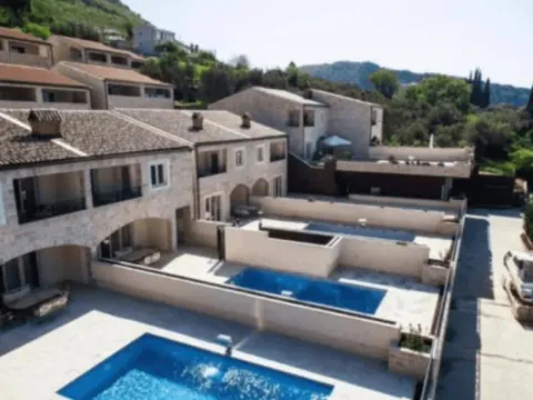 Izdavanje, kuća, 130m², Reževići, Budva - image 9