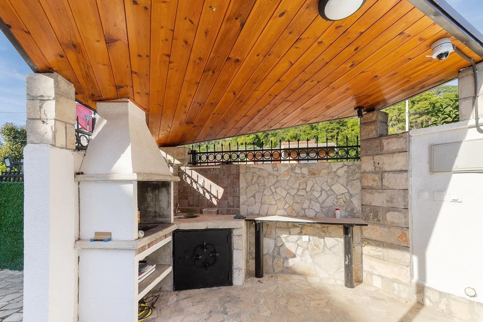 Prodaja, kuća, 234m², Dumidran, Tivat
