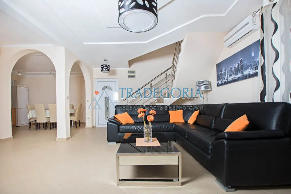 Prodaja, kuća, 250m², Utjeha, Ulcinj