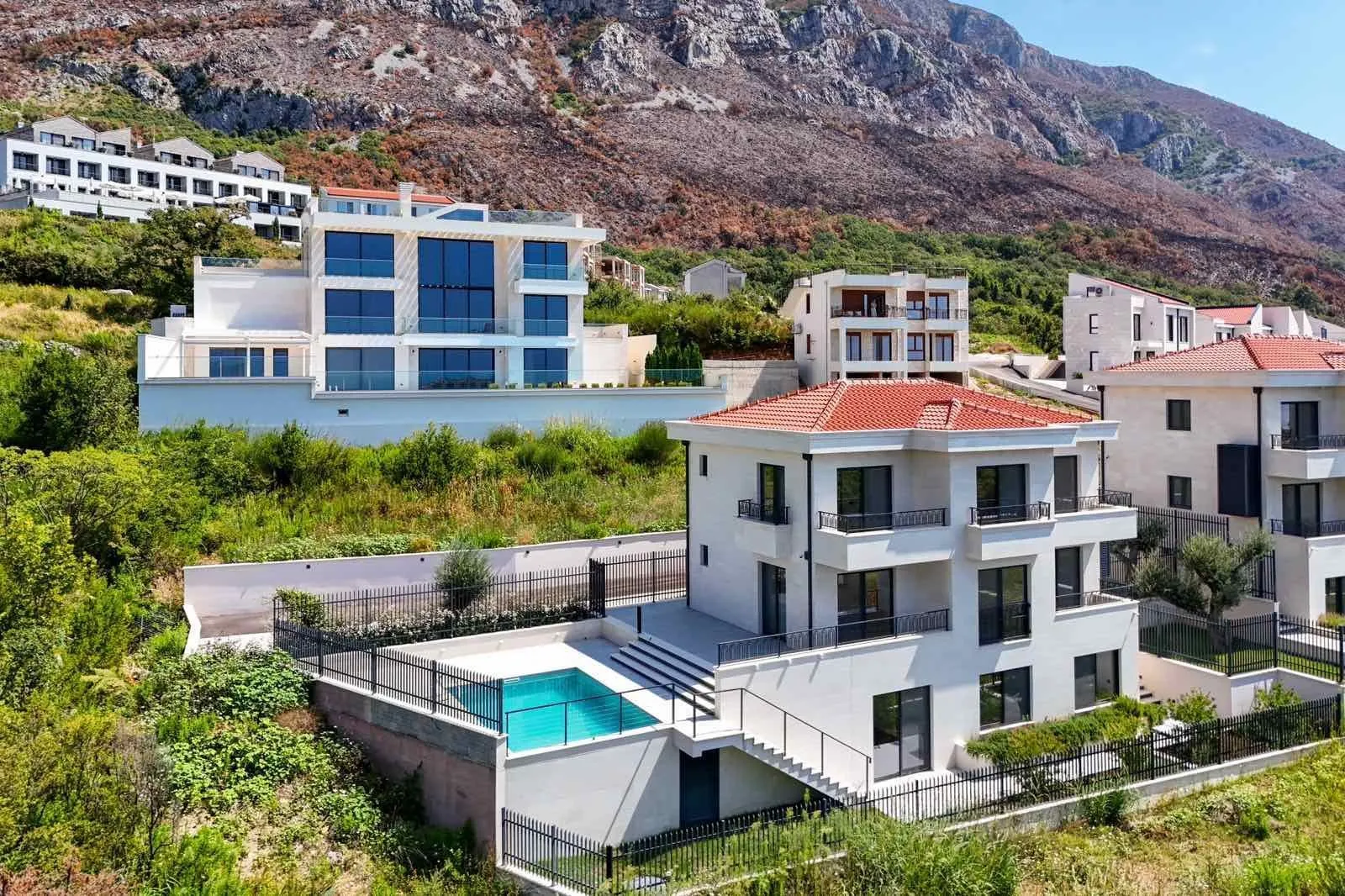 Prodaja, kuća, 318m², Reževići, Budva