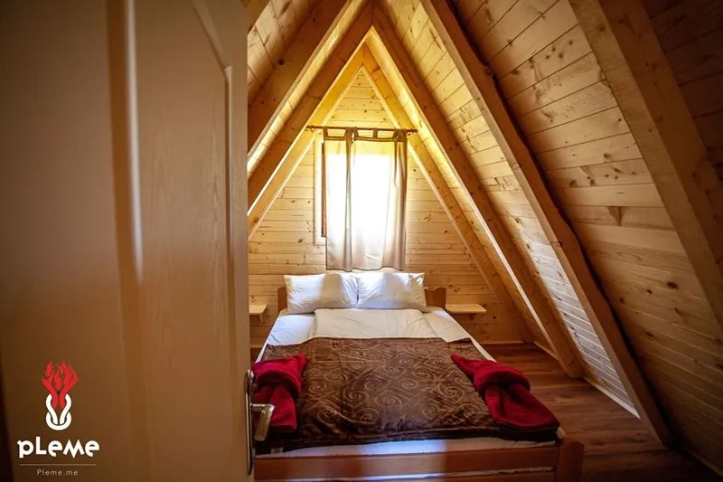 Prodaja, trosoban stan, 53m², Žabljak, Crna Gora