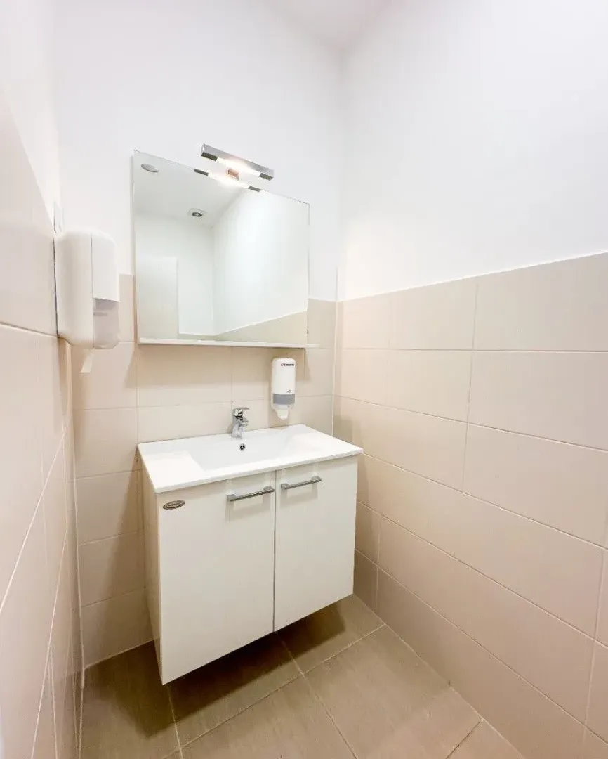 Rent, office space, 70m², Centar, Podgorica