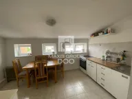 Rent, four bedroom apartment, 106m², Slavija, Vračar Sve Podlokacije - image 1
