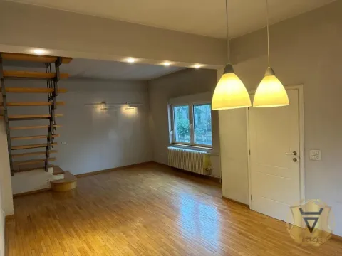 Rent, house, 200m², Banovo Brdo, Beograd - image 16