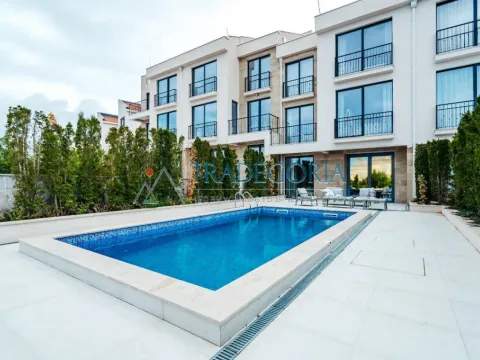 Prodaja, kuća, 223m², Reževići, Budva - image 20