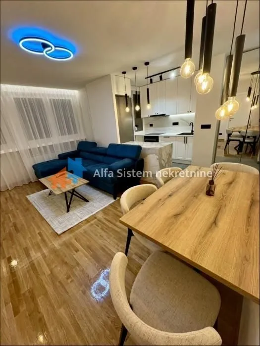 Izdavanje, dvosoban stan, 46m², Novi Beograd Sve Podlokacije, Beograd
