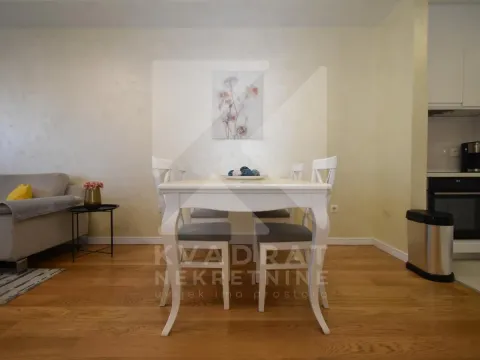 Rent, two bedroom apartment, 70m², Central Point, Podgorica - image 3