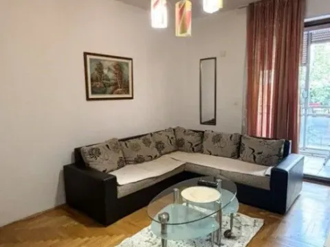 Izdavanje, jednosoban stan, 55m², Preko Morače, Podgorica