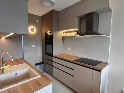 Izdavanje, dvosoban stan, 75m², Preko Morače, Podgorica - image 3