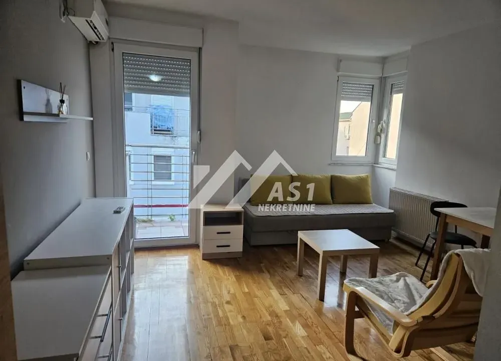 Rent, apartment, 28m², Centar, Novi Sad