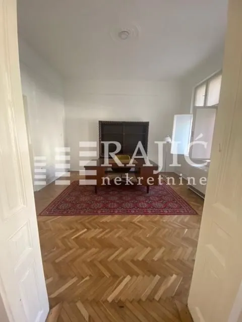 Rent, office space, 140m², Slavija, Vračar Sve Podlokacije