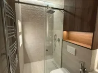 Izdavanje, kuća, 220m², Zagorič, Podgorica - image 11