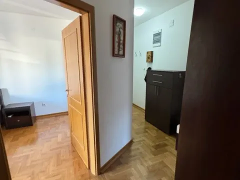 Rent, two bedroom apartment, 65m², Đenovići, Herceg Novi - image 4