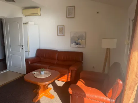 Rent, one bedroom apartment, 52m², Donja Lastva, Tivat - image 2