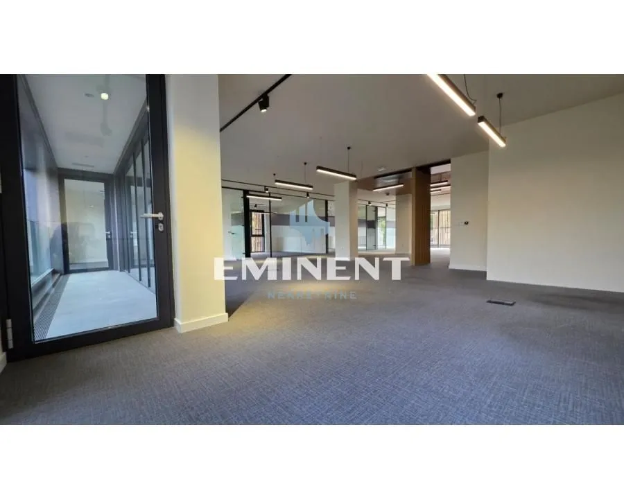 Rent, office space, 268m², Savski Venac, Beograd