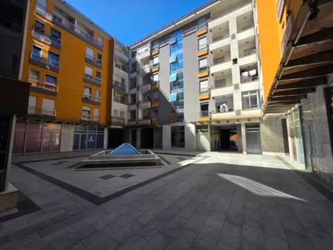 Rent, one bedroom apartment, 40m², Pobrežje, Podgorica - image 2