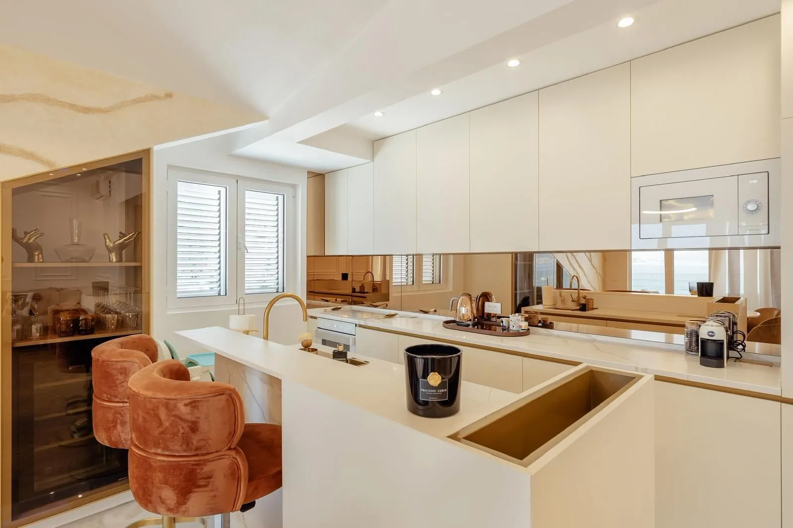 Rent, three bedroom apartment, 149m², Donja Lastva, Tivat