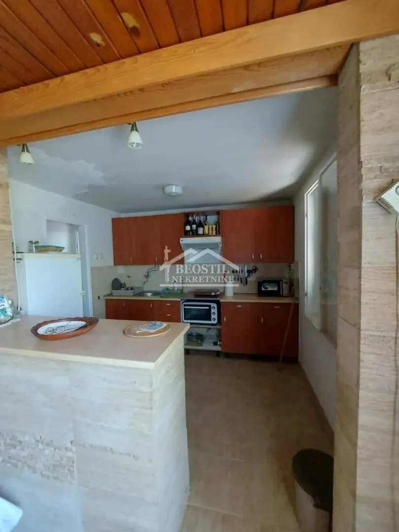Prodaja, kuća, 165m², Lisović, Barajevo