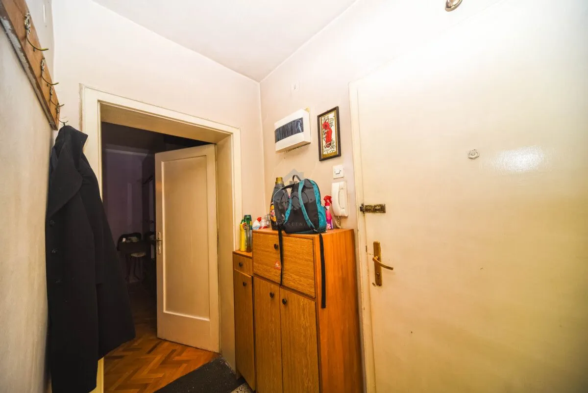 Prodaja, jednosoban stan, 44m², Centar, Podgorica