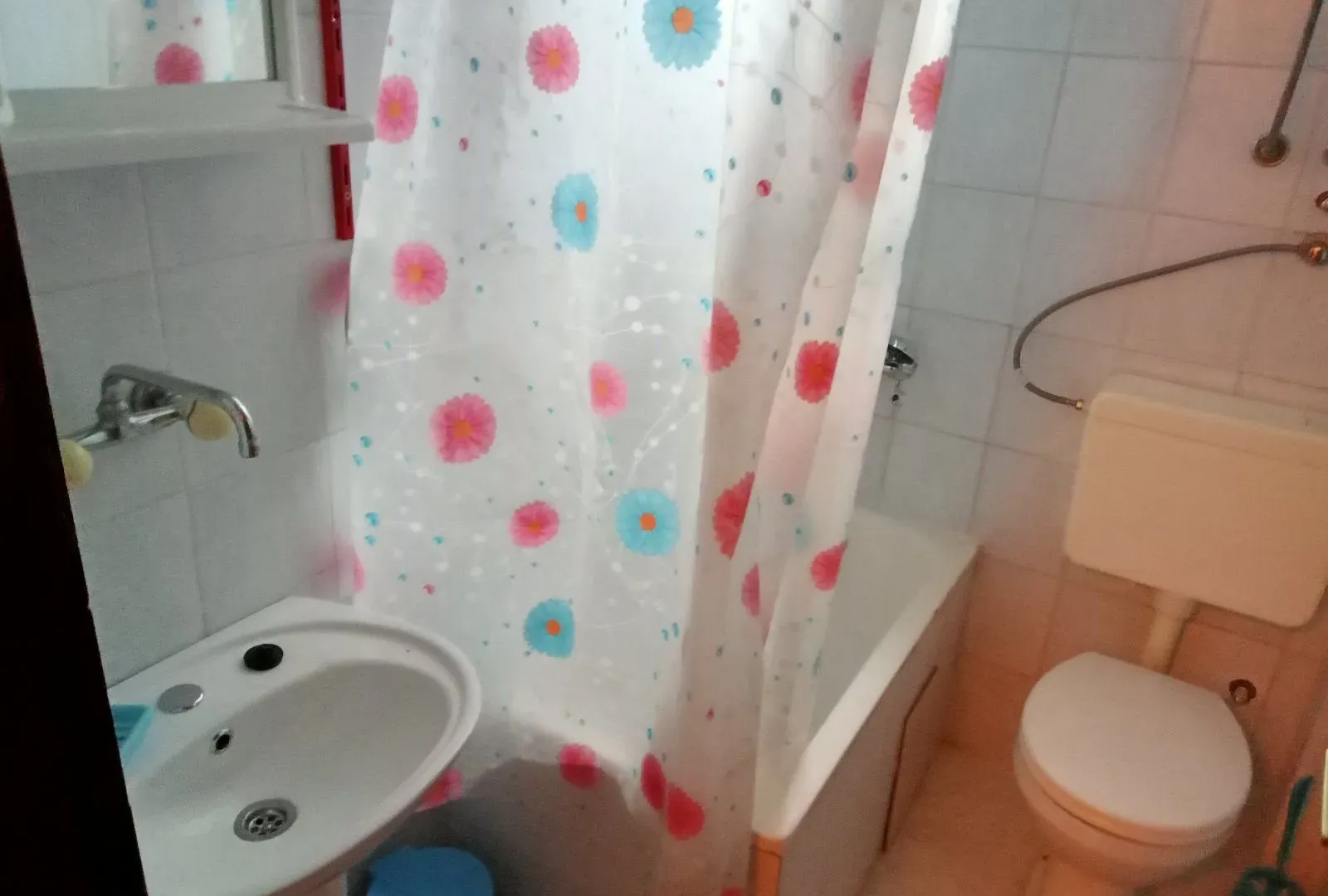 Izdavanje, dvosoban stan, 65m², Zagorič, Podgorica