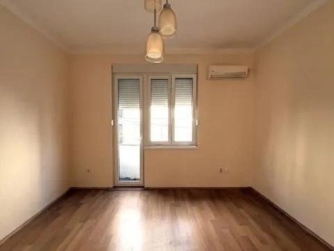 Izdavanje, dvosoban stan, 60m², Palilula Sve Podlokacije, Beograd - image 4