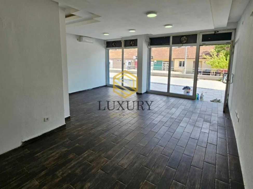 Rent, office space, 70m², Pobrežje, Podgorica