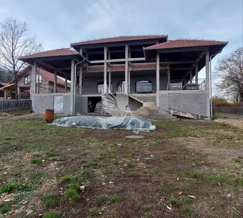 Sale, hospitality venue, 400m², Mladenovac, Beograd