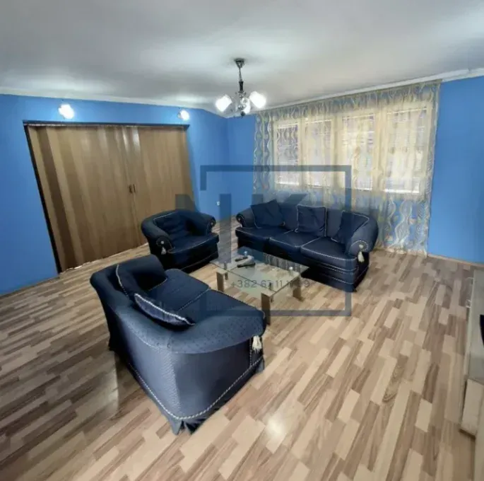 Izdavanje, trosoban stan, 125m², Konik, Podgorica