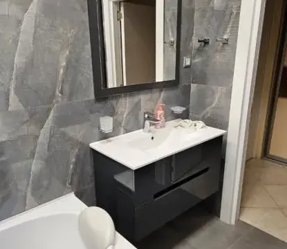 Izdavanje, trosoban stan, 91m², Centar, Novi Sad - image 18