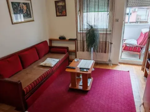 Stan in Nova Detelinara