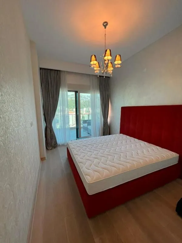 Prodaja, dvosoban stan, 120m², Bečići, Budva