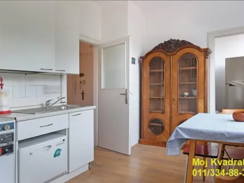 Sale, two bedroom apartment, 55m², Kalenić Pijaca, Vračar Sve Podlokacije - image 7