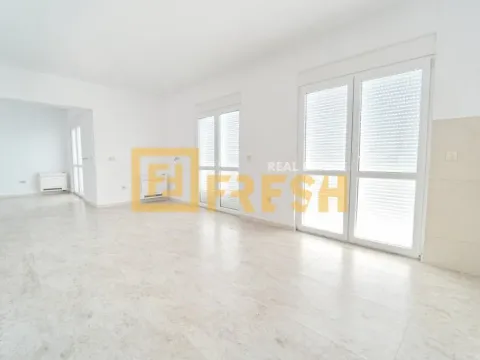 Sale, house, 400m², Bar, Crna Gora - image 13